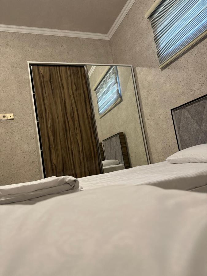 Seki Qonaq Evi Motel Екстериор снимка