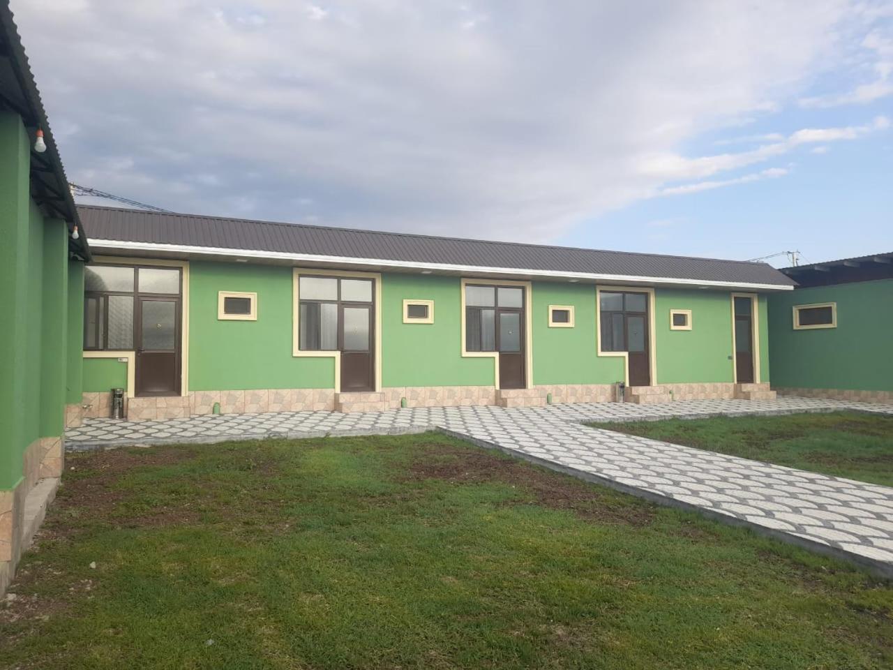 Seki Qonaq Evi Motel Стая снимка