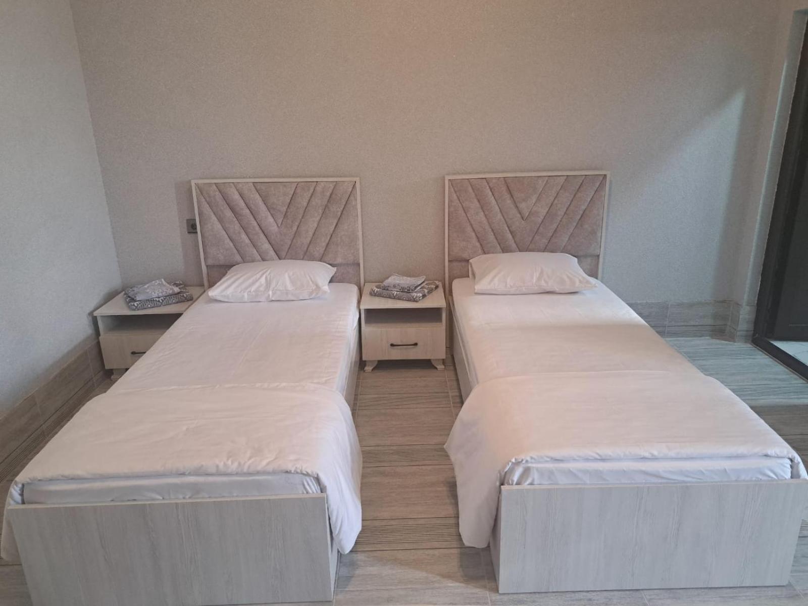 Seki Qonaq Evi Motel Стая снимка