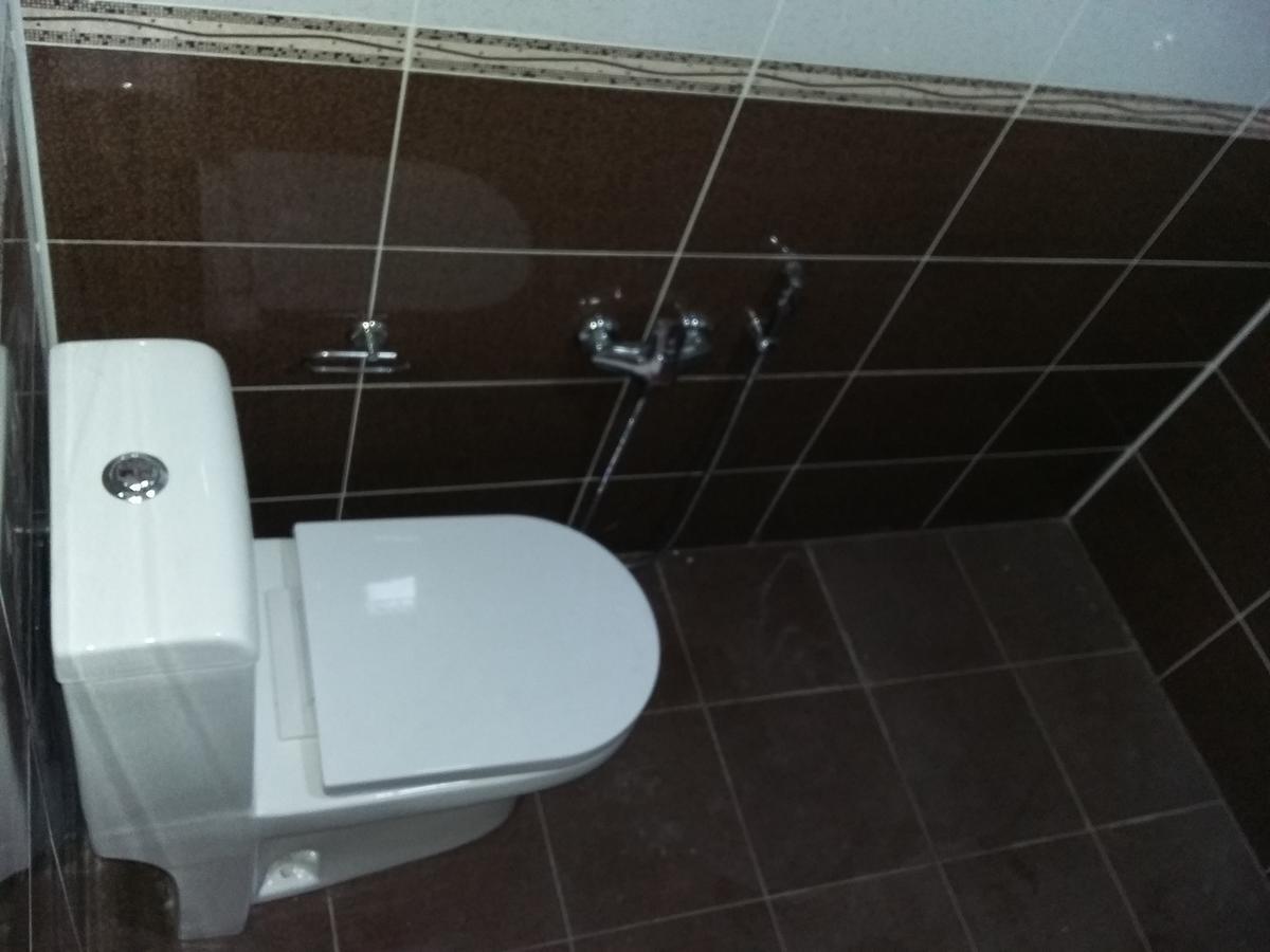 Seki Qonaq Evi Motel Екстериор снимка