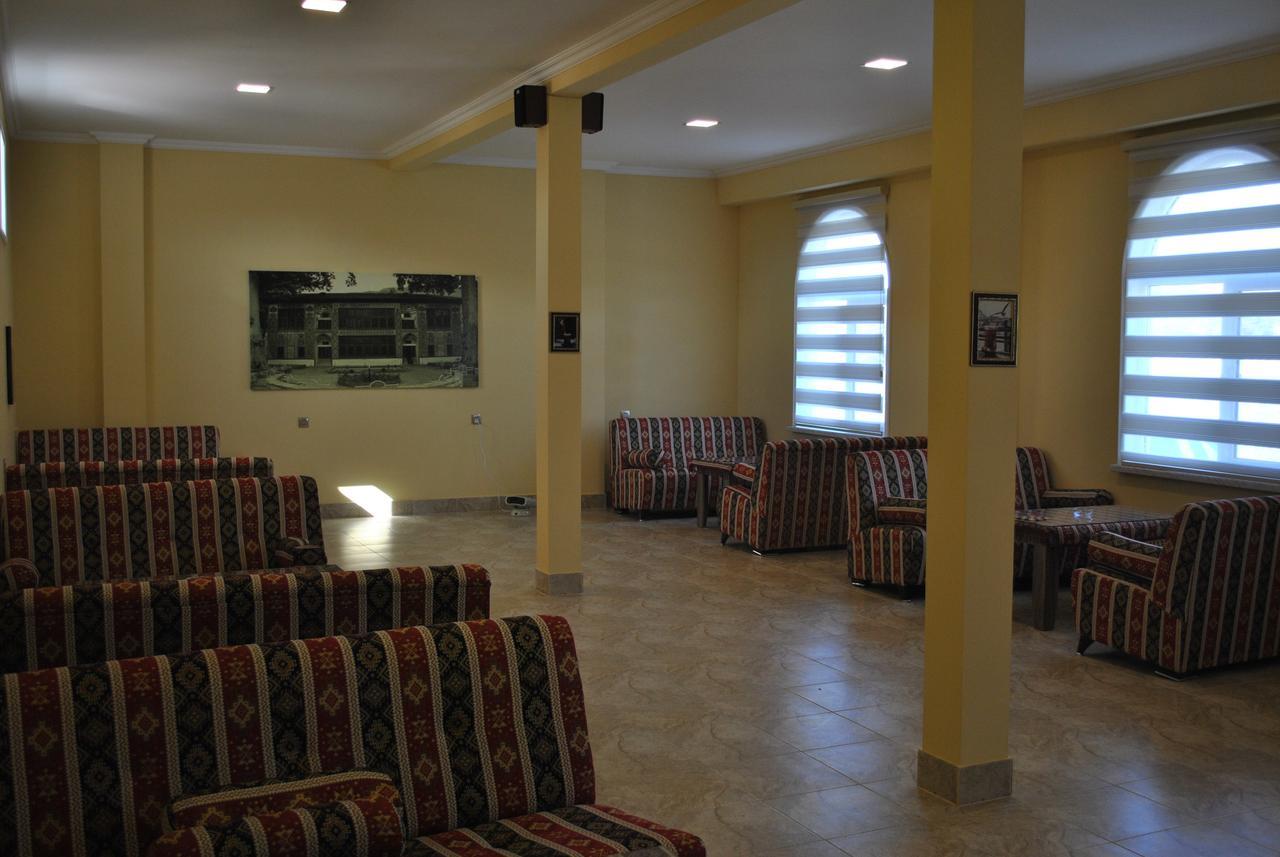Seki Qonaq Evi Motel Екстериор снимка