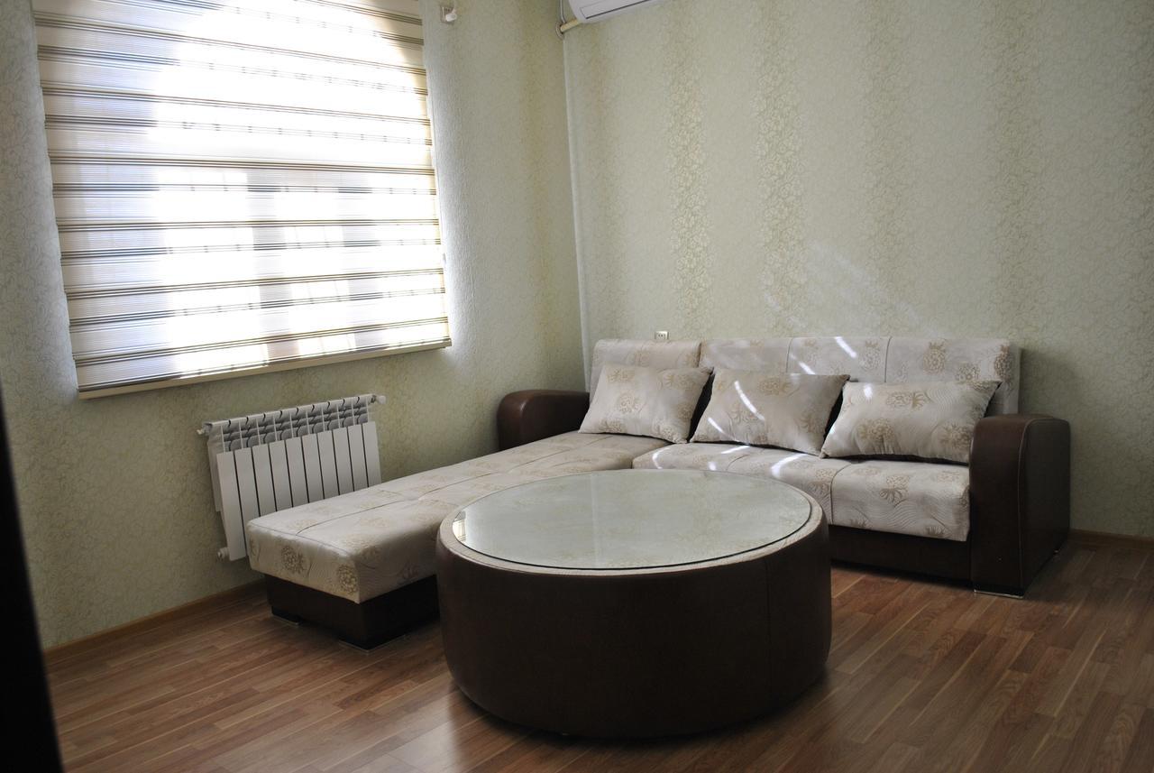 Seki Qonaq Evi Motel Екстериор снимка