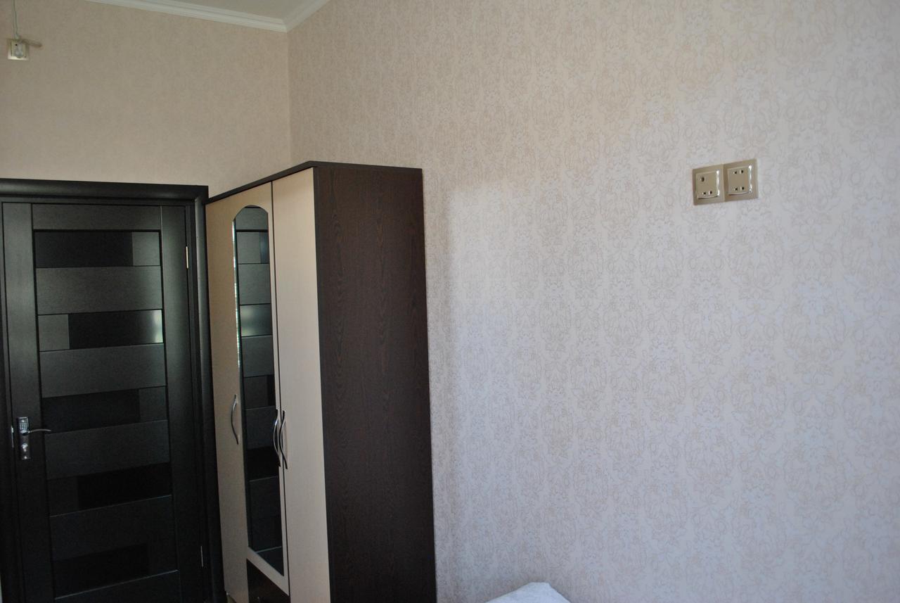 Seki Qonaq Evi Motel Екстериор снимка
