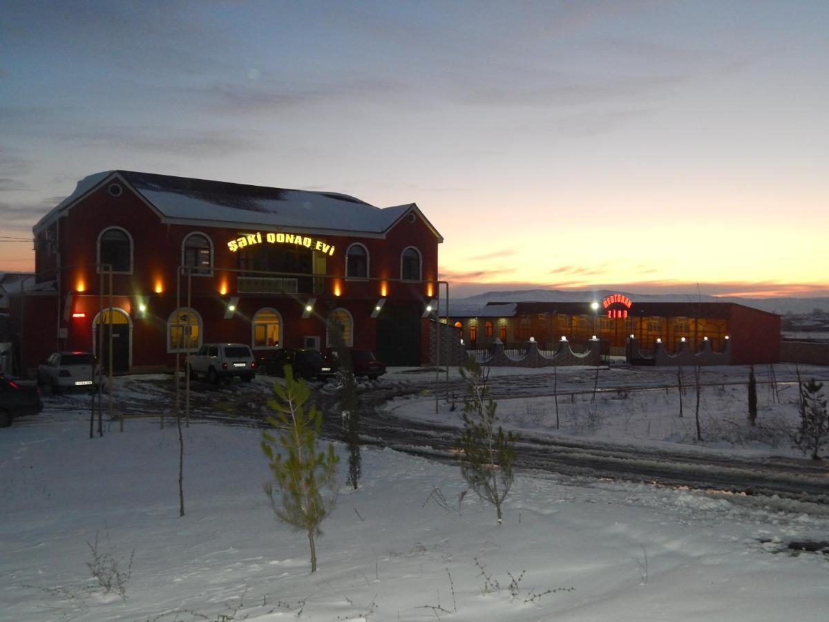 Seki Qonaq Evi Motel Екстериор снимка