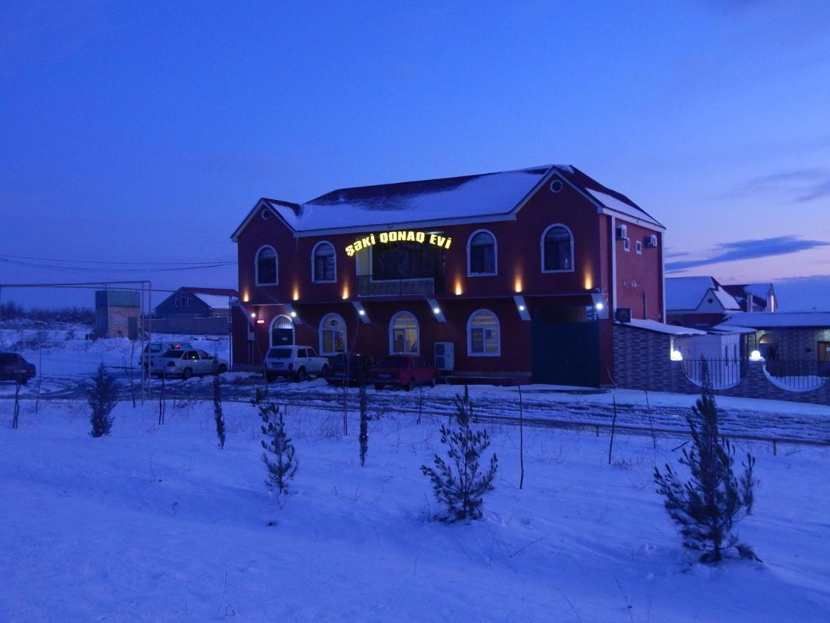 Seki Qonaq Evi Motel Екстериор снимка